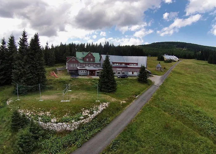 招待所 Horska Chata Sedmidoli Špindlerŭv Mlýn